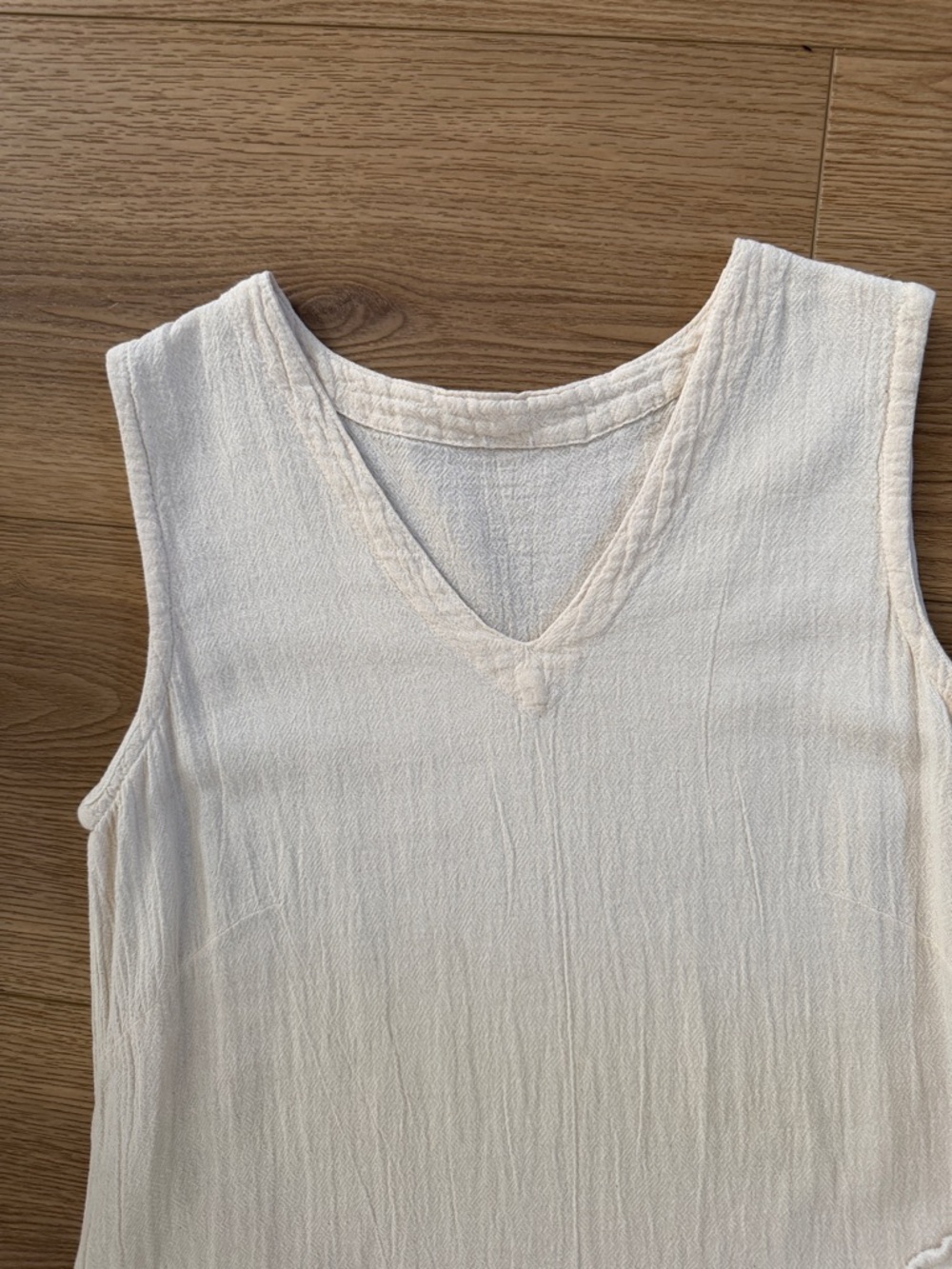 Sleeveless Cream V-Neck Maxi Dress - Picture 9 of 9